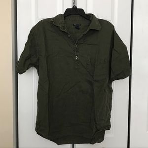 Lightweight army green polo shirt